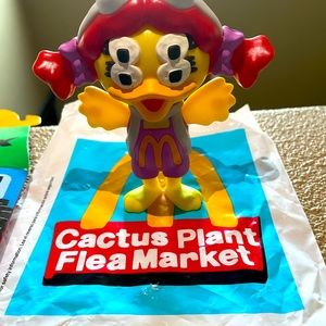 McDonald’s Cactus Plant Flea Market - Birdie toy and box